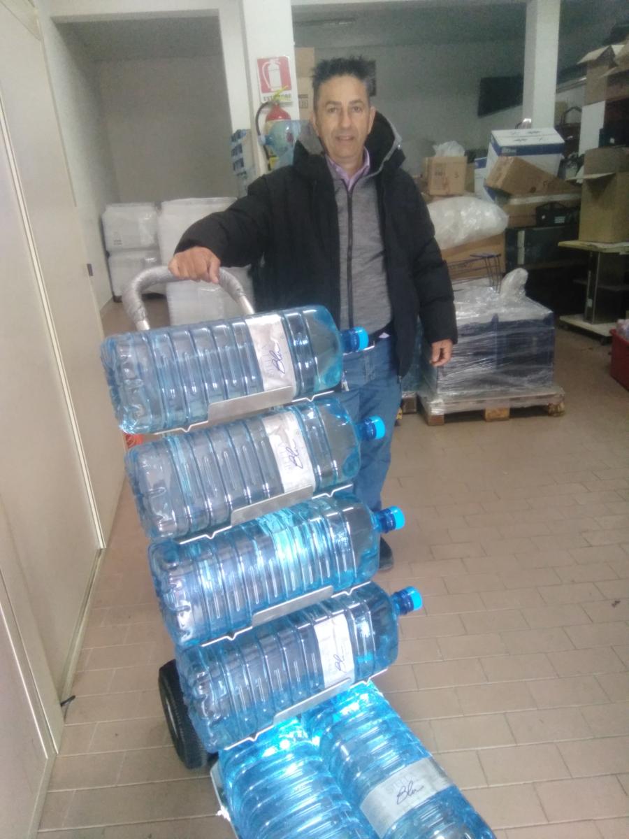 De Matti S.r.l - Azienda leader dal 2002 nella distribuzione di boccioni ed erogatori d'acqua in Sardegna.